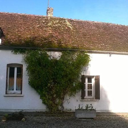 Le Hameau Aux Escargots Bed & Breakfast Bernon Exterior photo